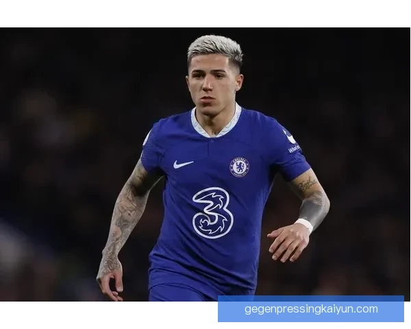 恩佐传球能力稳定，近期表现引发球迷广泛关注。